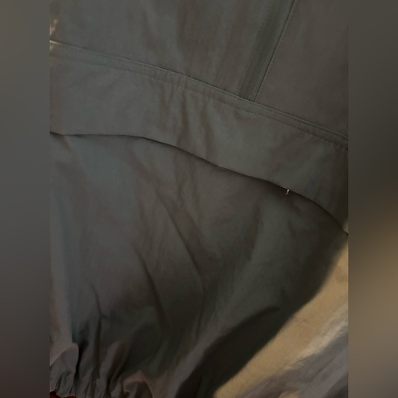 Victoria's Secret NWT On Point Athletic Windbreaker Size XL - Picture 3 of 4